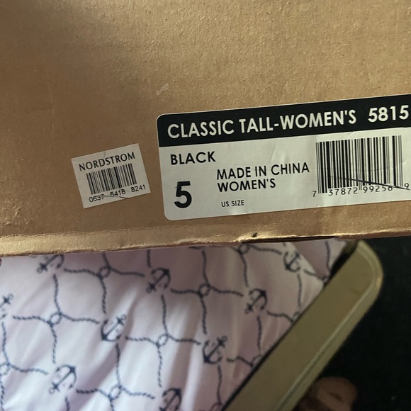 Black womens tall Ugg - Picture 4 of 4